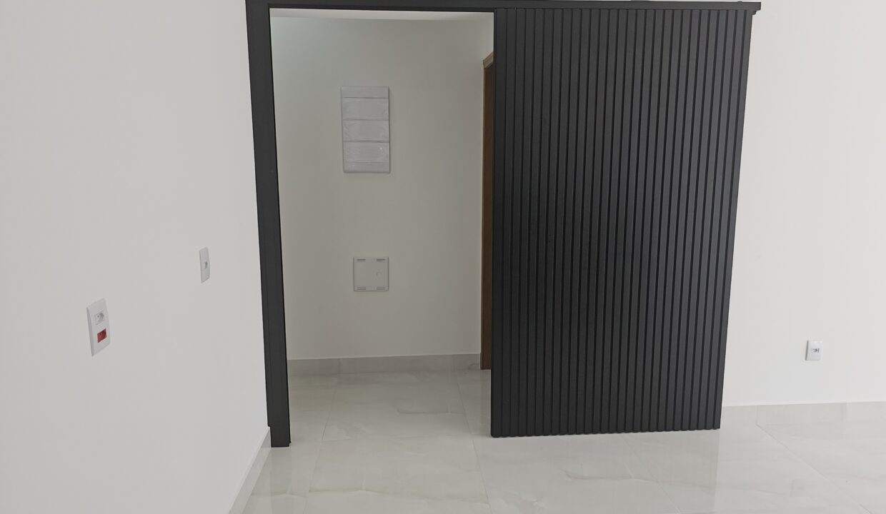 1000097066